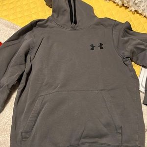 Mens under armor sweatshirt. Grey, size medium
